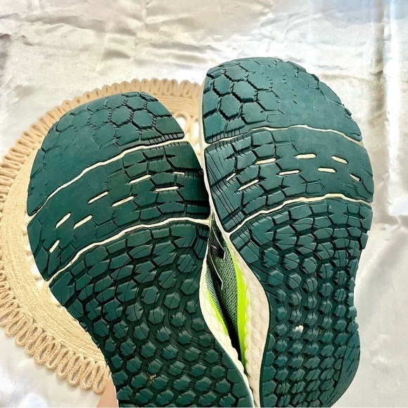 New Balance Fresh Foam 1080 Damen Women’s Sneakers W1080BY7 Size 10.5 - Picture 8 of 12